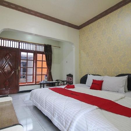 Reddoorz Near Sarangan Lake Magetan Екстер'єр фото
